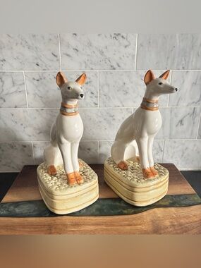 Vintage Pair of Fitz & Floyd Staffordshire Style Ceramic Porcelain Whippet Dogs